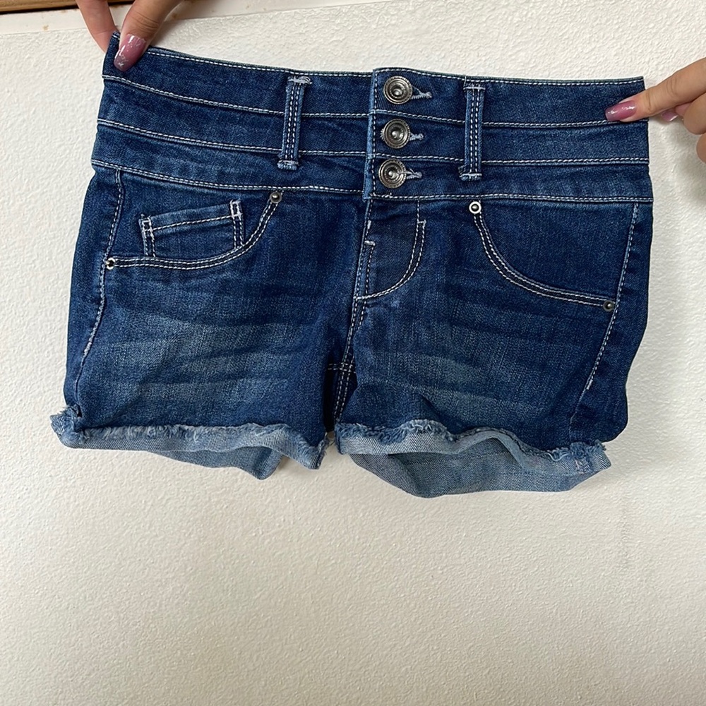 Three button jeans